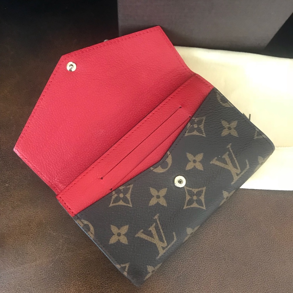 ♥️ SOLD ♥️ Louis Vuitton compact Pallas wallet - Picture 8 of 8